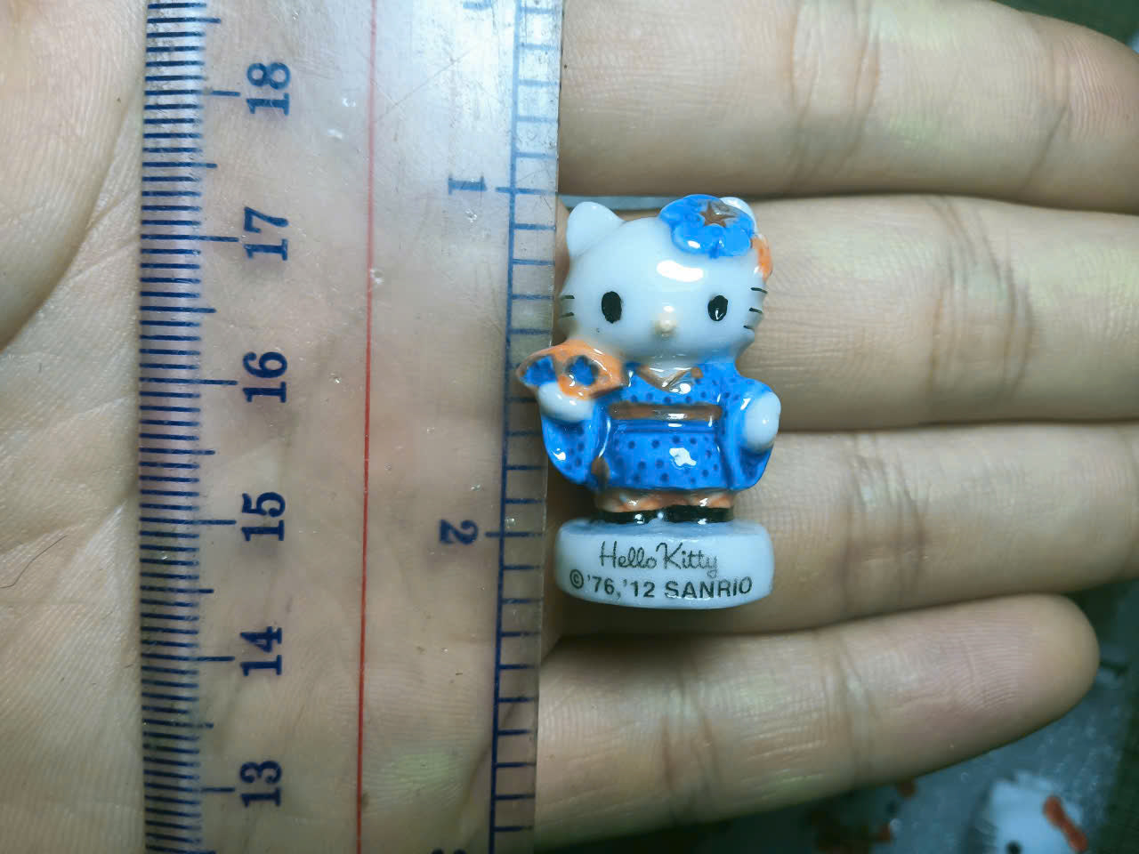 French Fève Miniature Porcelain Hello Kitty Figurine – Individual Collectible Sanrio Zodiac & Calendar King Cake Charm