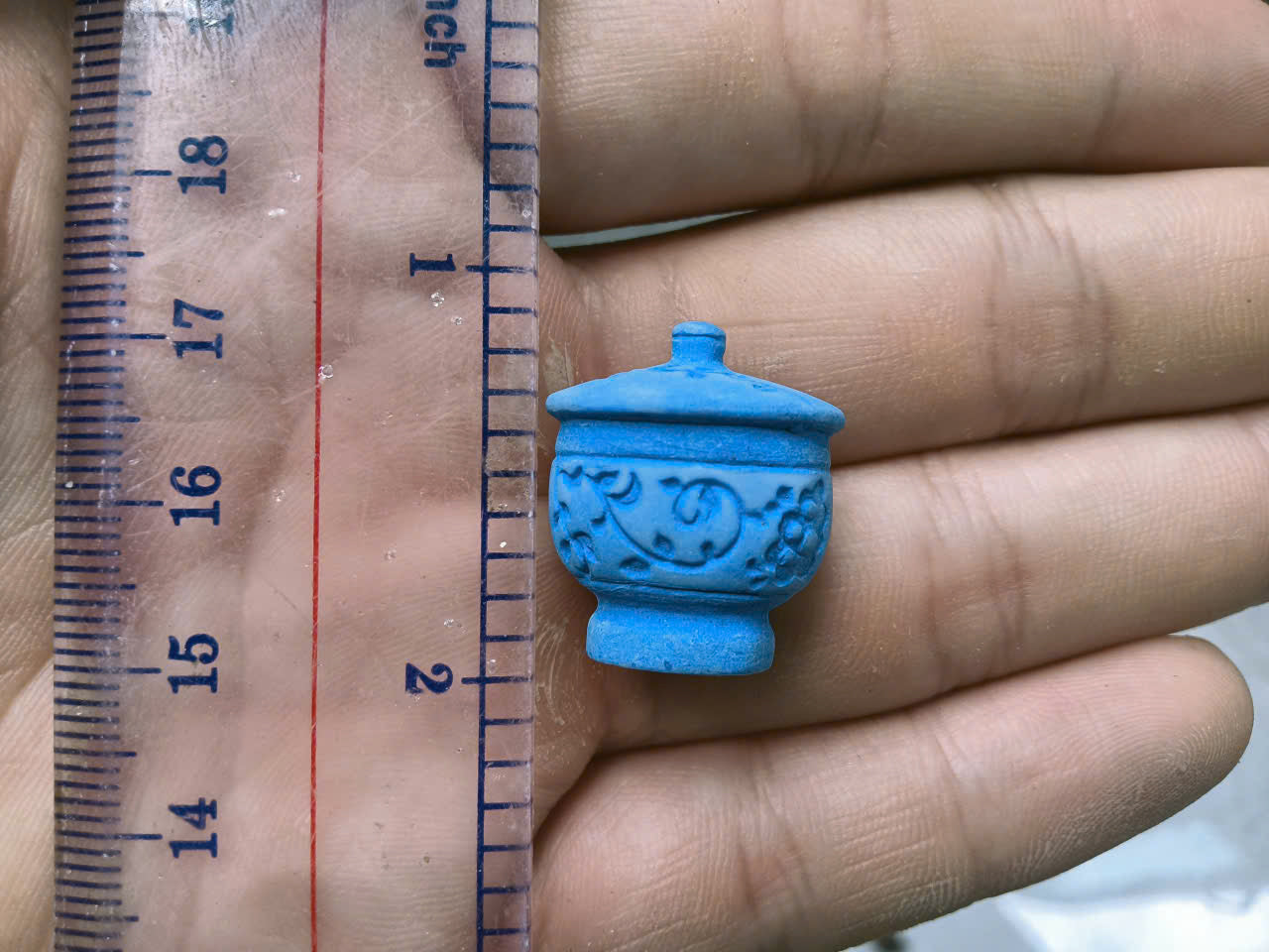 French Fève Miniature Porcelain Asian Traditions Figurine – Individual Collectible Tea Ceremony King Cake Charm