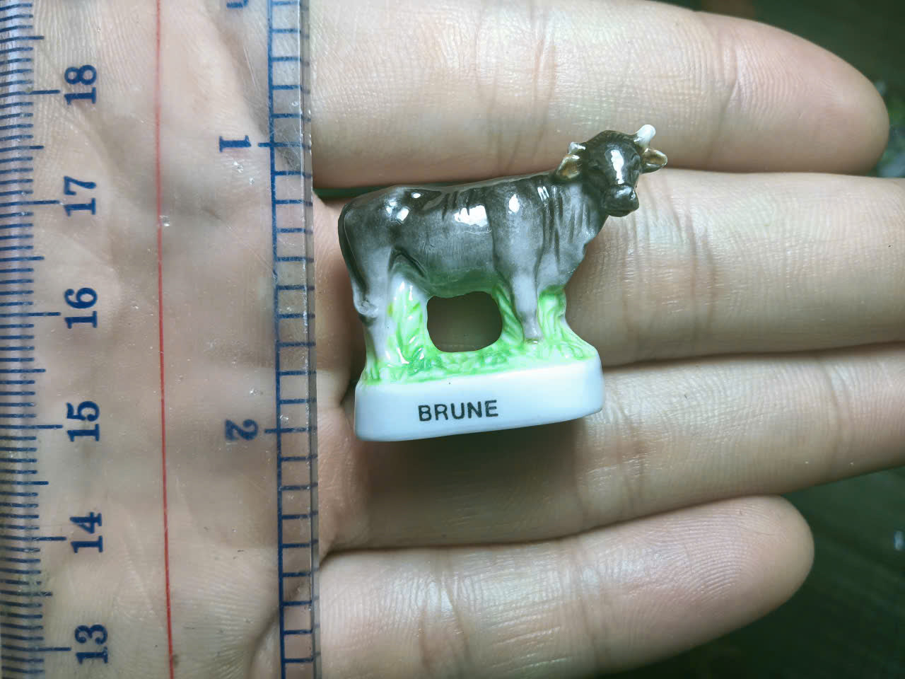 French Fève Miniature Porcelain Figurine – Individual Collectible L'Ocelot, Muskox Boeuf Musqué, Bison, Escargot Snail & Limousin Cow King Cake Charm