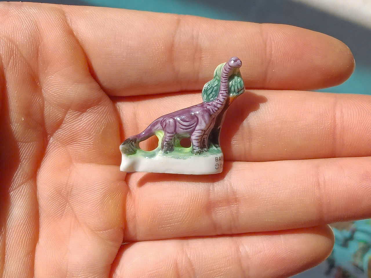 Disney Dinosaur 2000 Vintage Porcelain Feves - Collectible Ceramic Figurines (Choose Your Character)