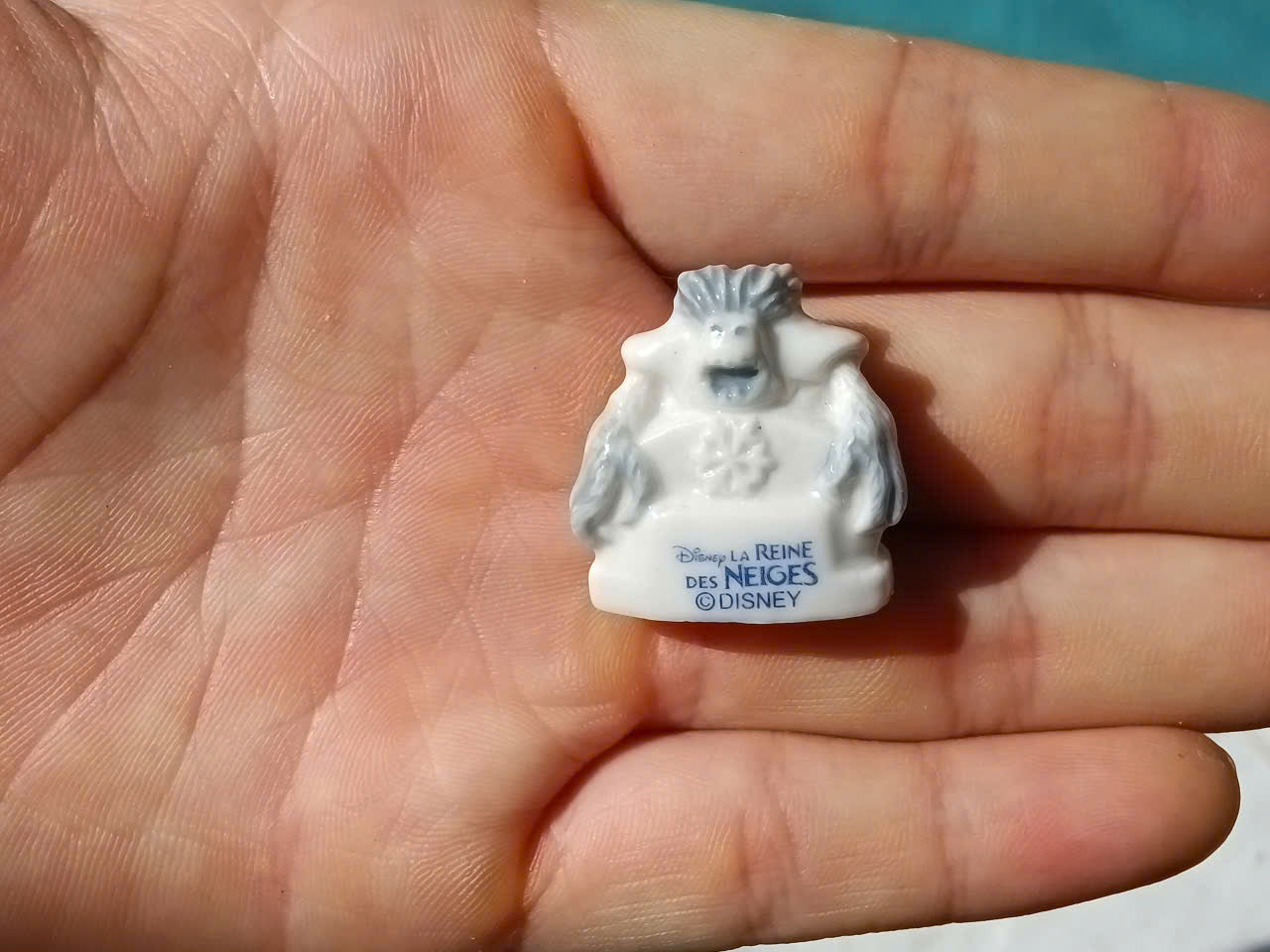 Disney Frozen La Reine des Neiges Vintage Porcelain Feves - Collectible Ceramic Figurines