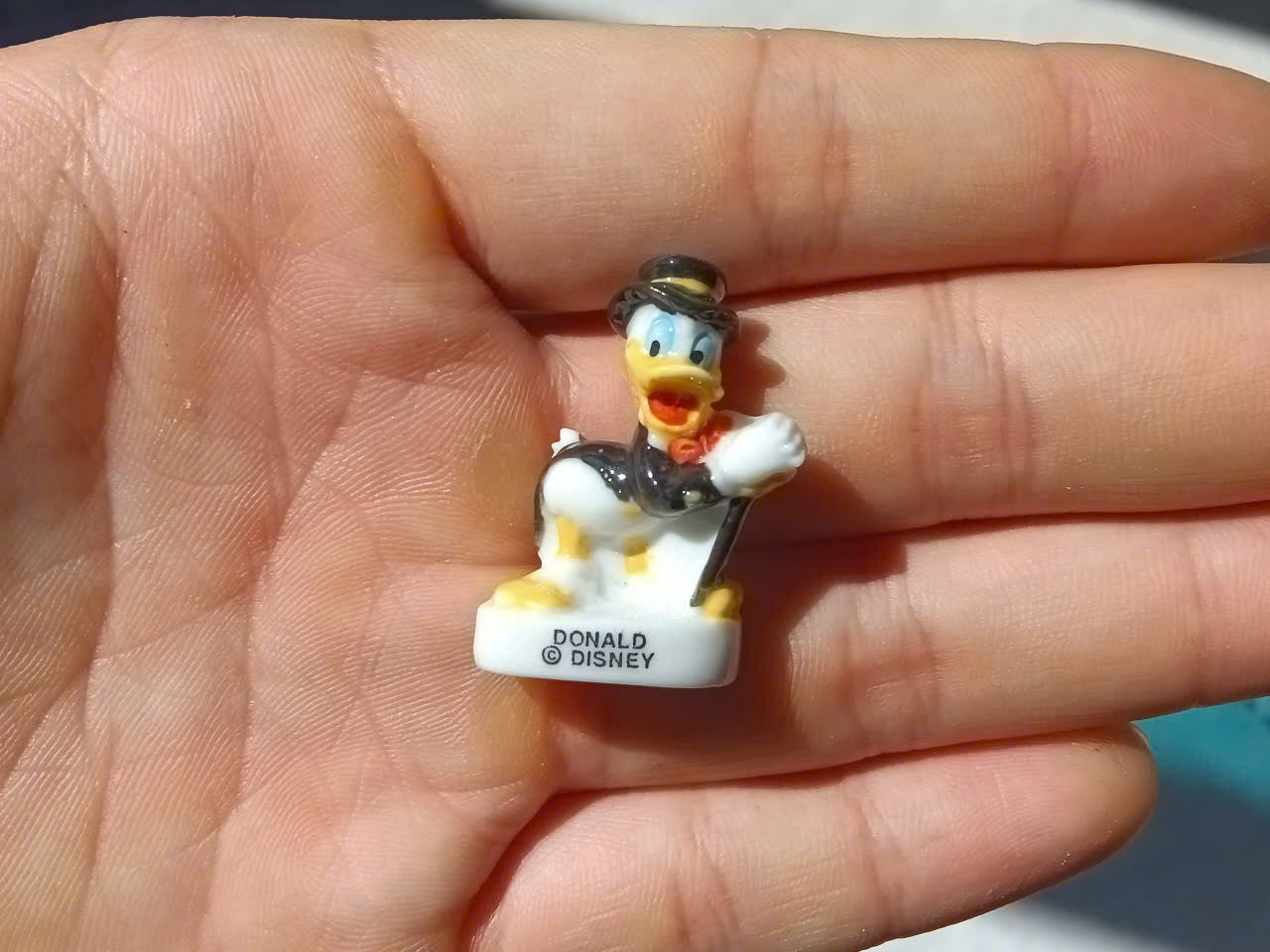 Disney Donald & Daisy Duck Vintage Porcelain Feves - Collectible Ceramic Figurines (Choose Your Character)
