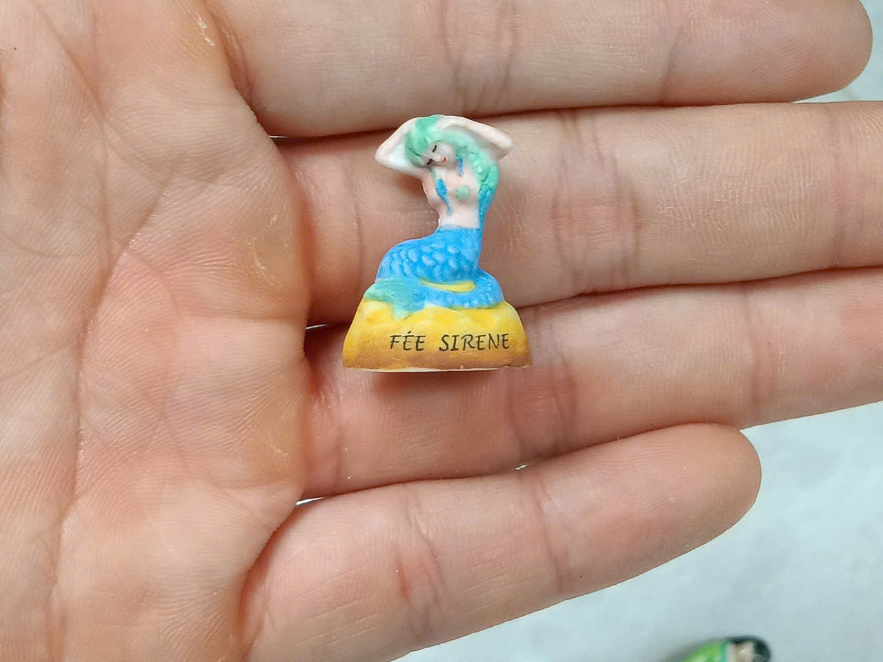 French Porcelain Fèves Vintage Princess & Prince Figurines – Miniature Ceramic Disney Fairytale Charms Cendrillon Tiana Mulan Belle