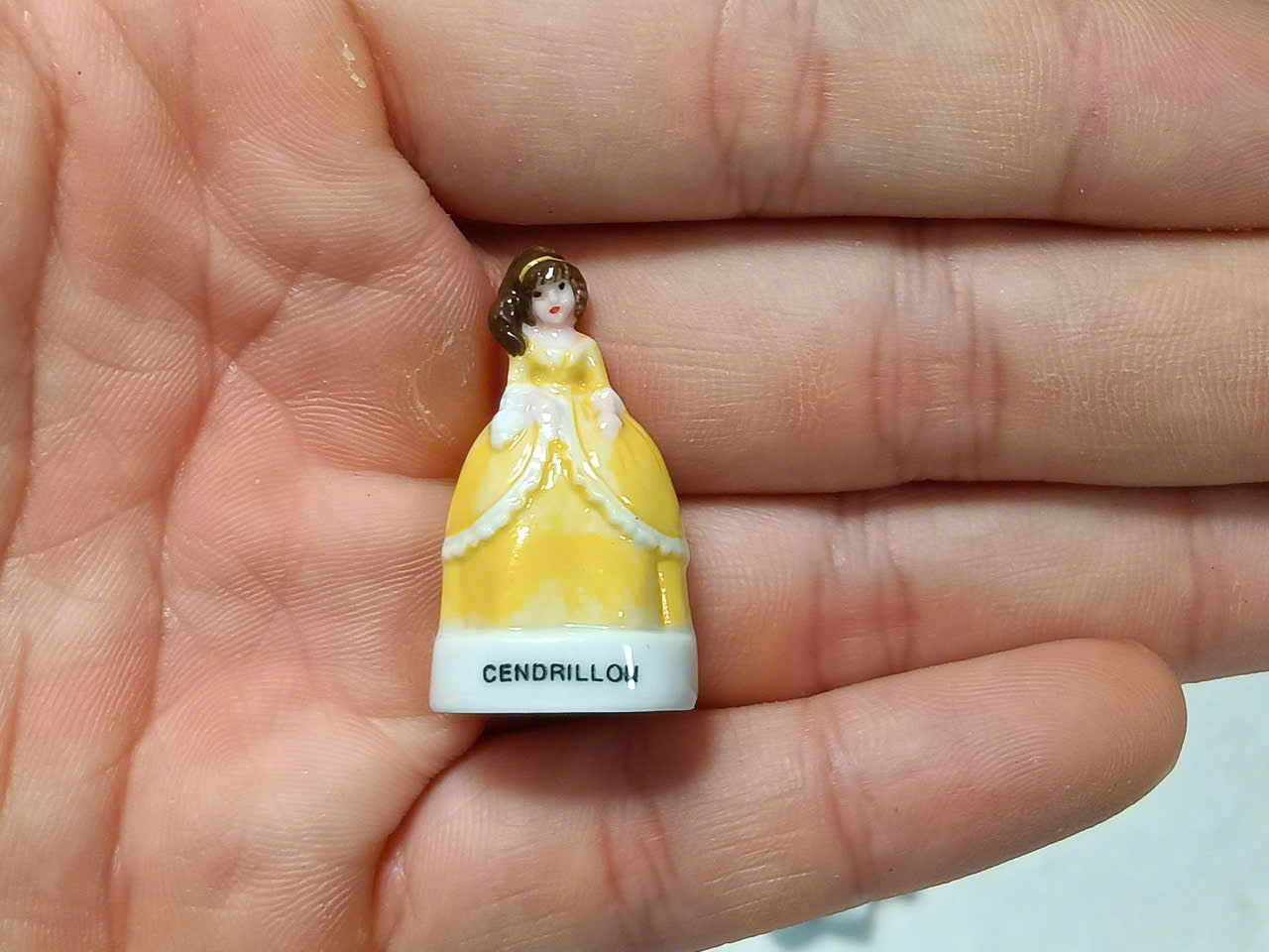 French Porcelain Fèves Vintage Princess & Prince Figurines – Miniature Ceramic Disney Fairytale Charms Cendrillon Tiana Mulan Belle