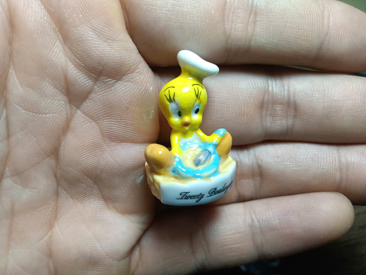 French Porcelain Fèves Vintage Looney Tunes Boulanger Figurines – Miniature Ceramic Baker Charms Bugs Bunny Daffy Duck Tweety Porky Pig