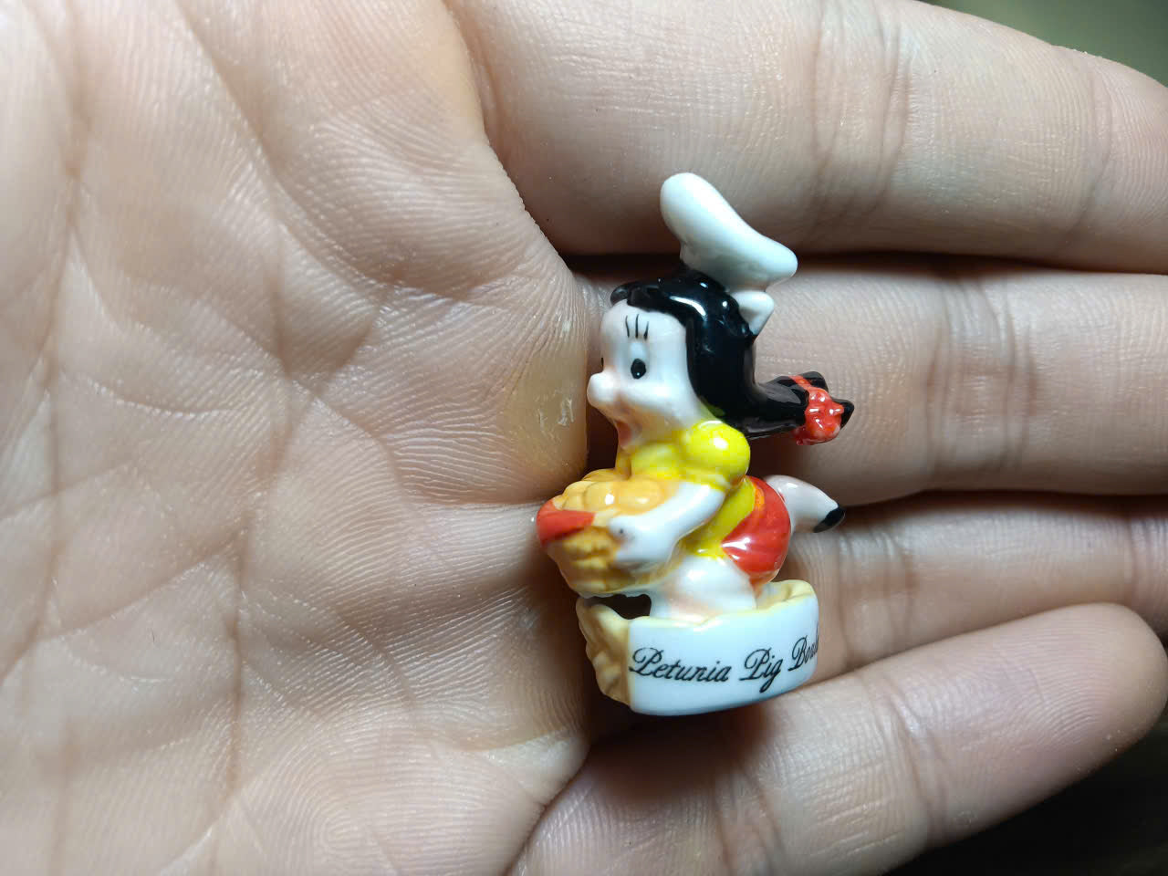 French Porcelain Fèves Vintage Looney Tunes Boulanger Figurines – Miniature Ceramic Baker Charms Bugs Bunny Daffy Duck Tweety Porky Pig