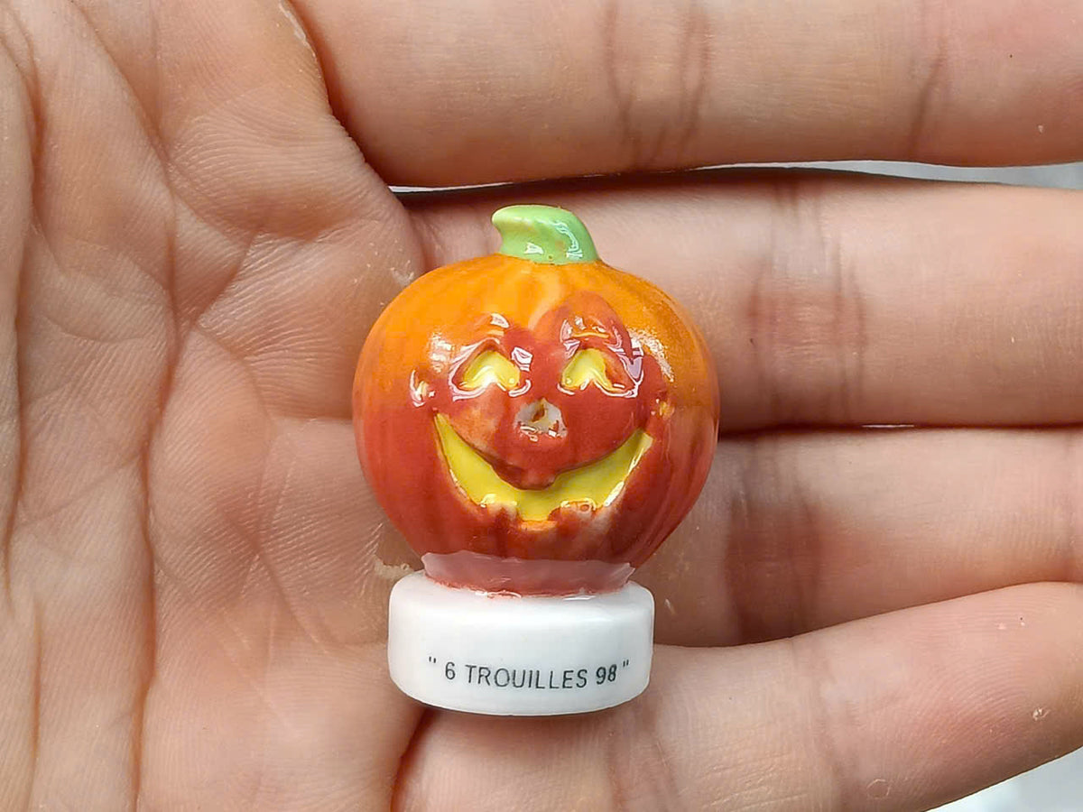 French Porcelain Fèves Vintage Halloween Figurines – Miniature Ceramic Charms Witch Frankenstein Pumpkin "6 Trouilles 98"