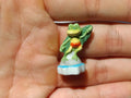 Grenouilles Plaja Fève — Single Handcrafted Ceramic Miniature