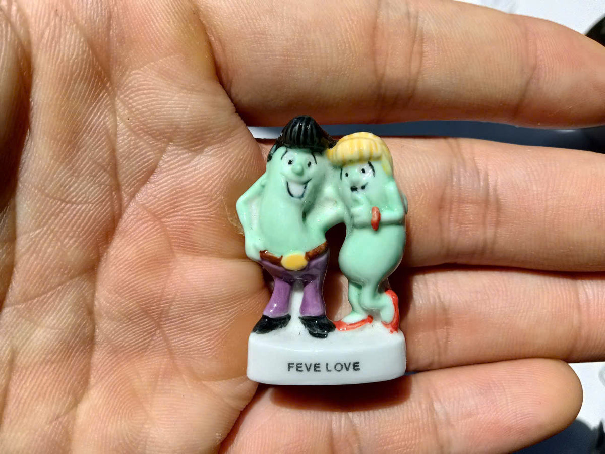 Fève Rock & Roll — Single Handcrafted Ceramic Miniature