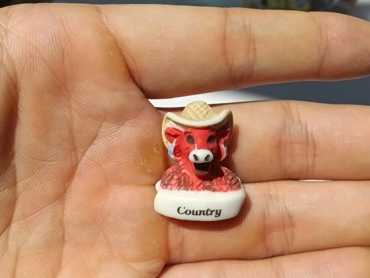 Vaches Musiciens Fève — Single Handcrafted Ceramic Miniature