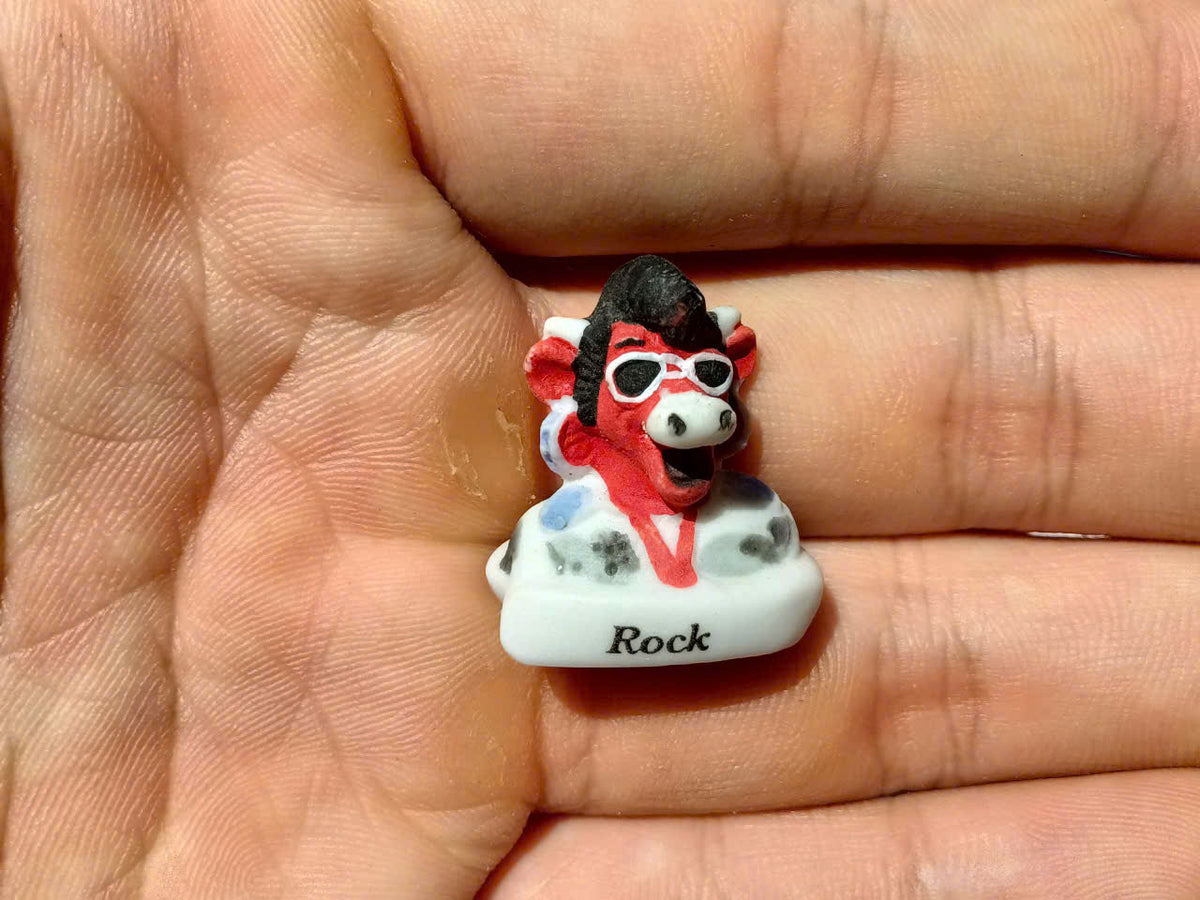 Vaches Musiciens Fève — Single Handcrafted Ceramic Miniature