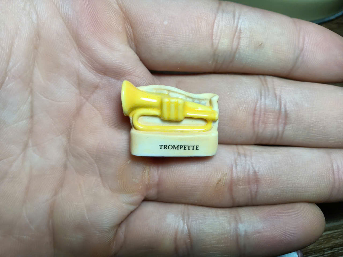 Les Instruments de Musique – Porcelain Fève Collection