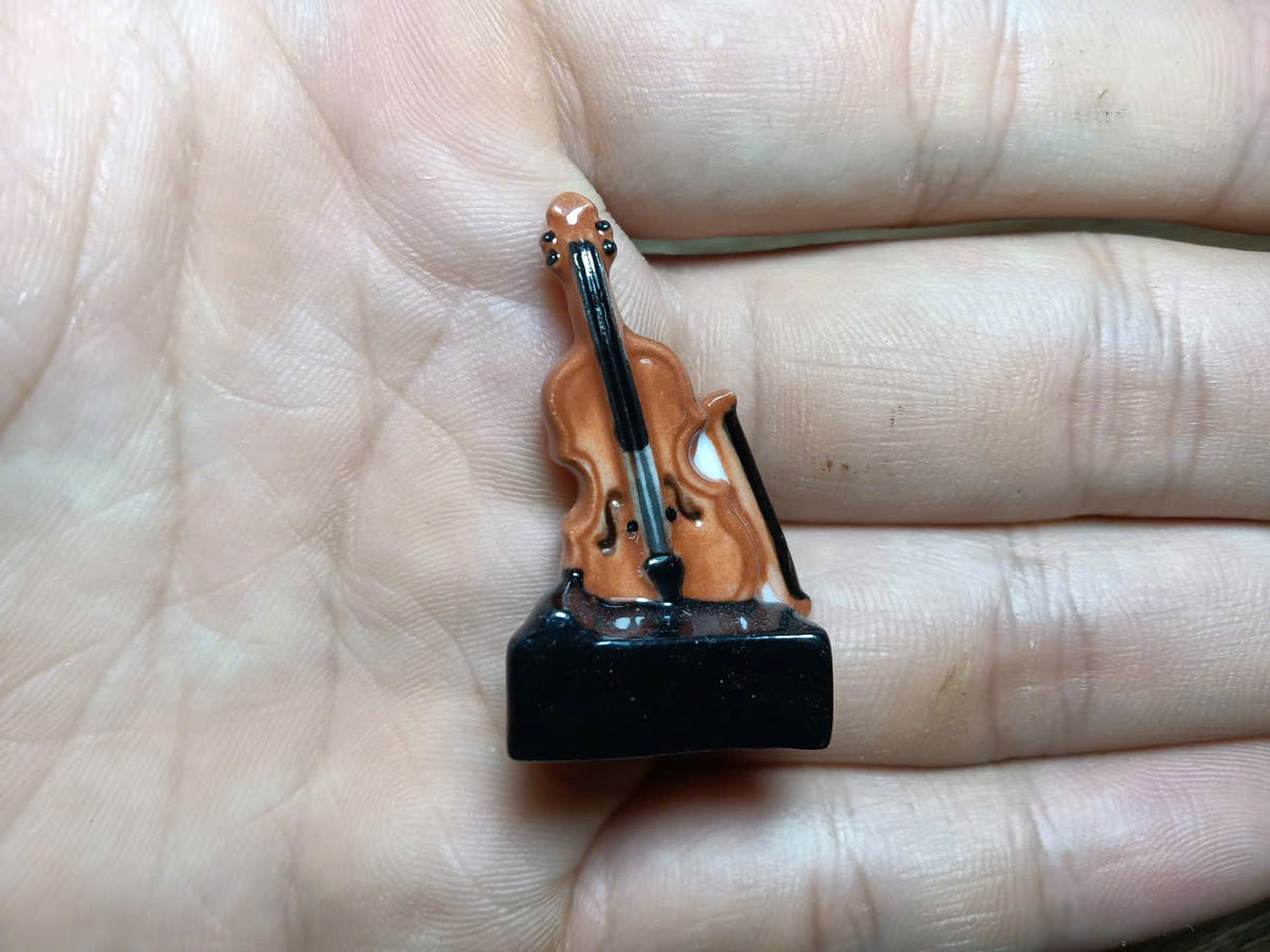 La Musique Moderne – Porcelain Fève Collection