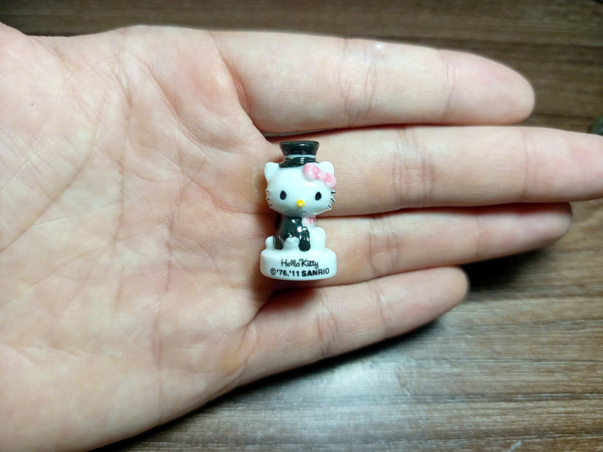 French Fève Miniature Porcelain Hello Kitty Figurine – Individual Collectible Sanrio Zodiac & Calendar King Cake Charm