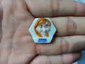 Disney Frozen Hexagon Porcelain Fève – La Reine des Neiges – Single Piece