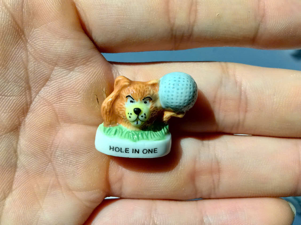 Golf Humour Porcelain Fève – Single Piece