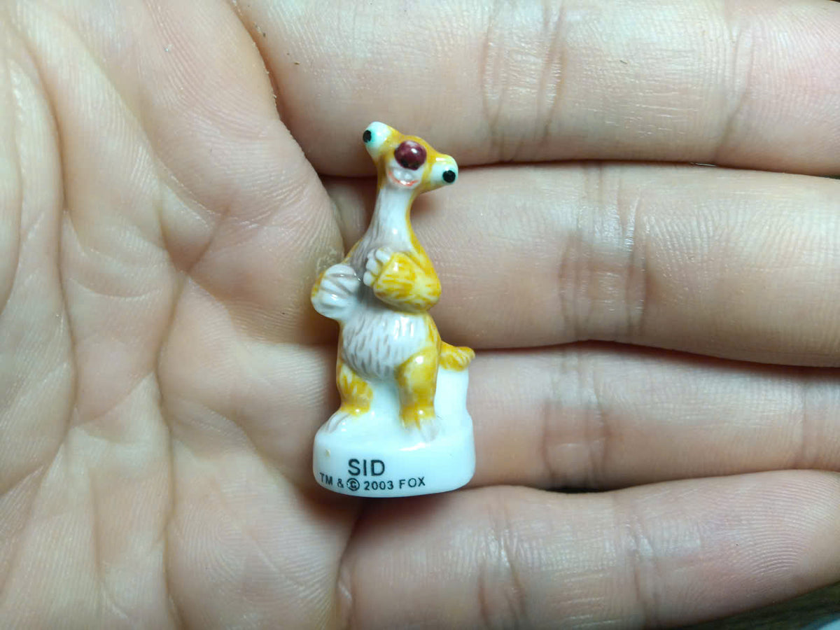 Mixed Characters Porcelain Fève – Single Piece | Hand-Painted Collectible Figurine