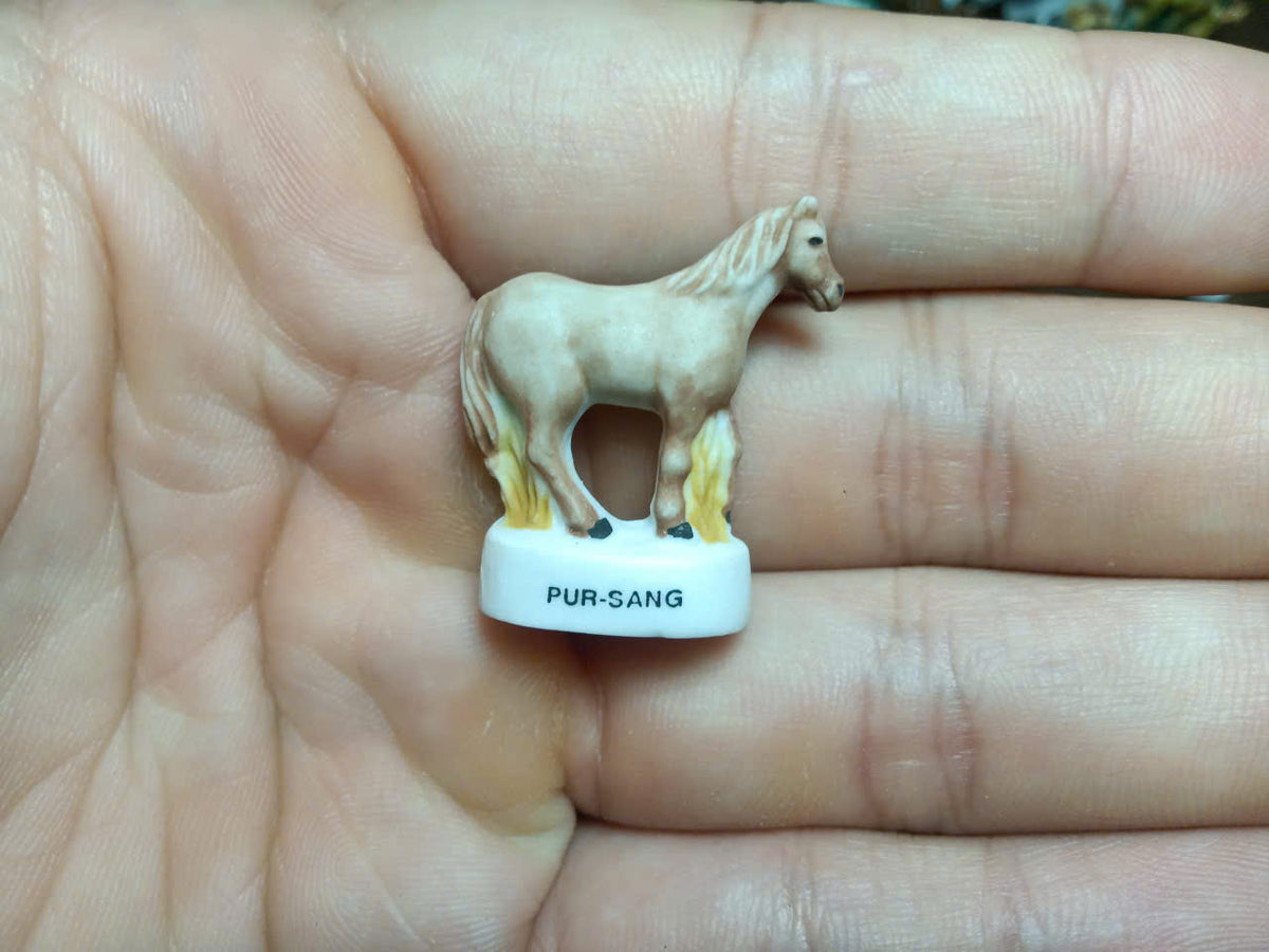 Horse & Equine Porcelain Fève – Single Piece | Hand-Painted Collectible Figurine