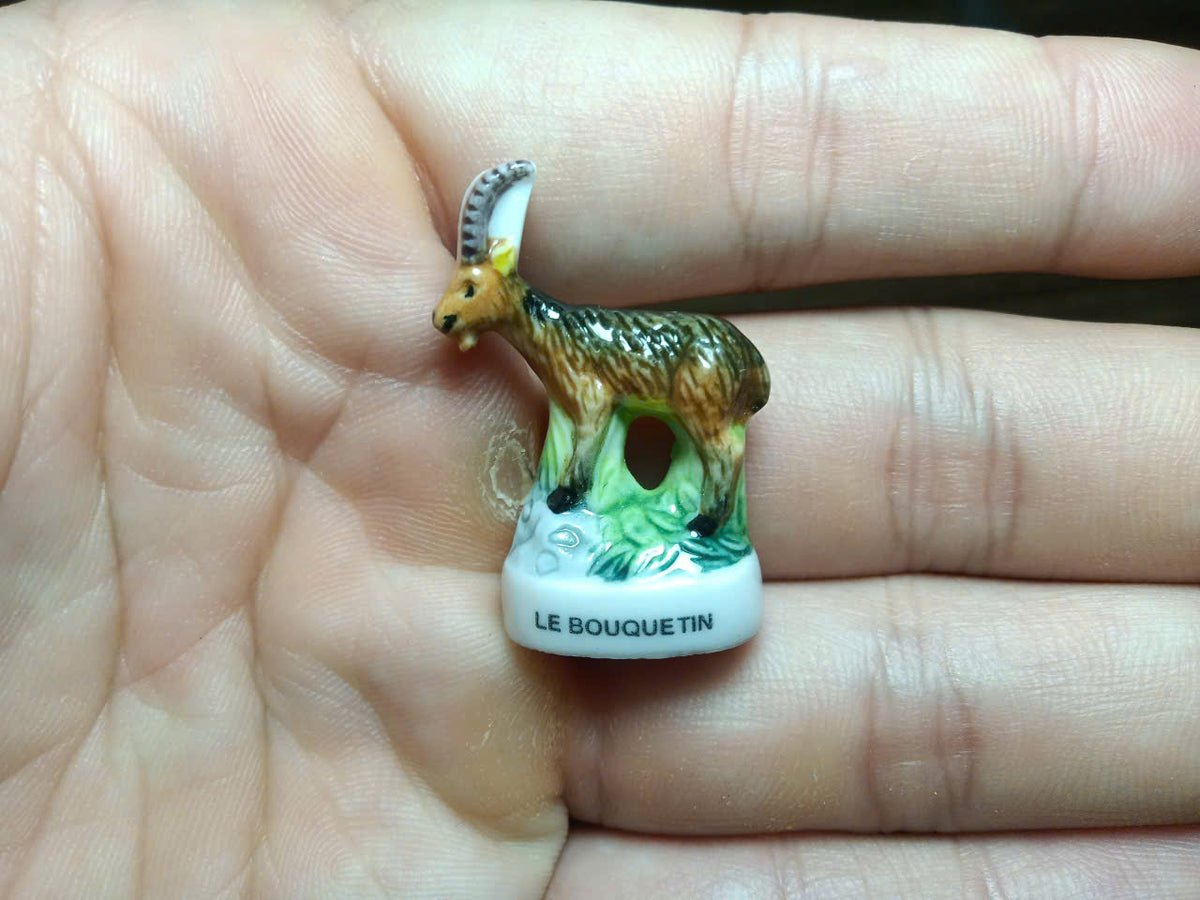 Mountain Grassland Animal Porcelain Fève – Single Piece | Hand-Painted Collectible Figurine