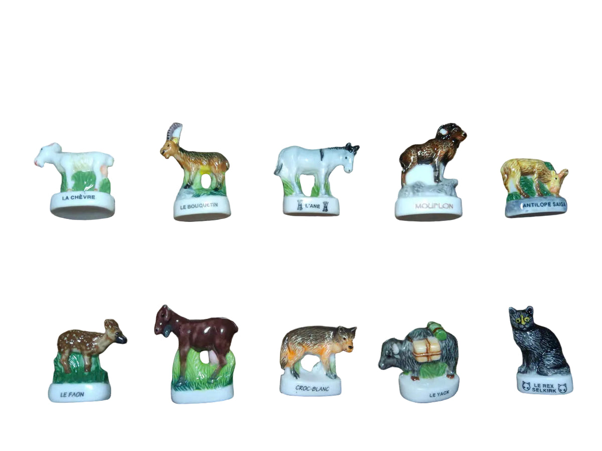 Mountain Grassland Animal Porcelain Fève – Single Piece | Hand-Painted Collectible Figurine