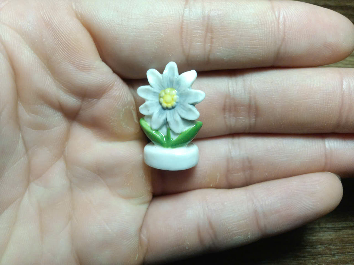 Flower Porcelain Fève – Single Piece (Hand-Painted Miniature)