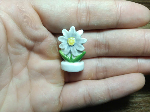 Flower Porcelain Fève – Single Piece (Hand-Painted Miniature)