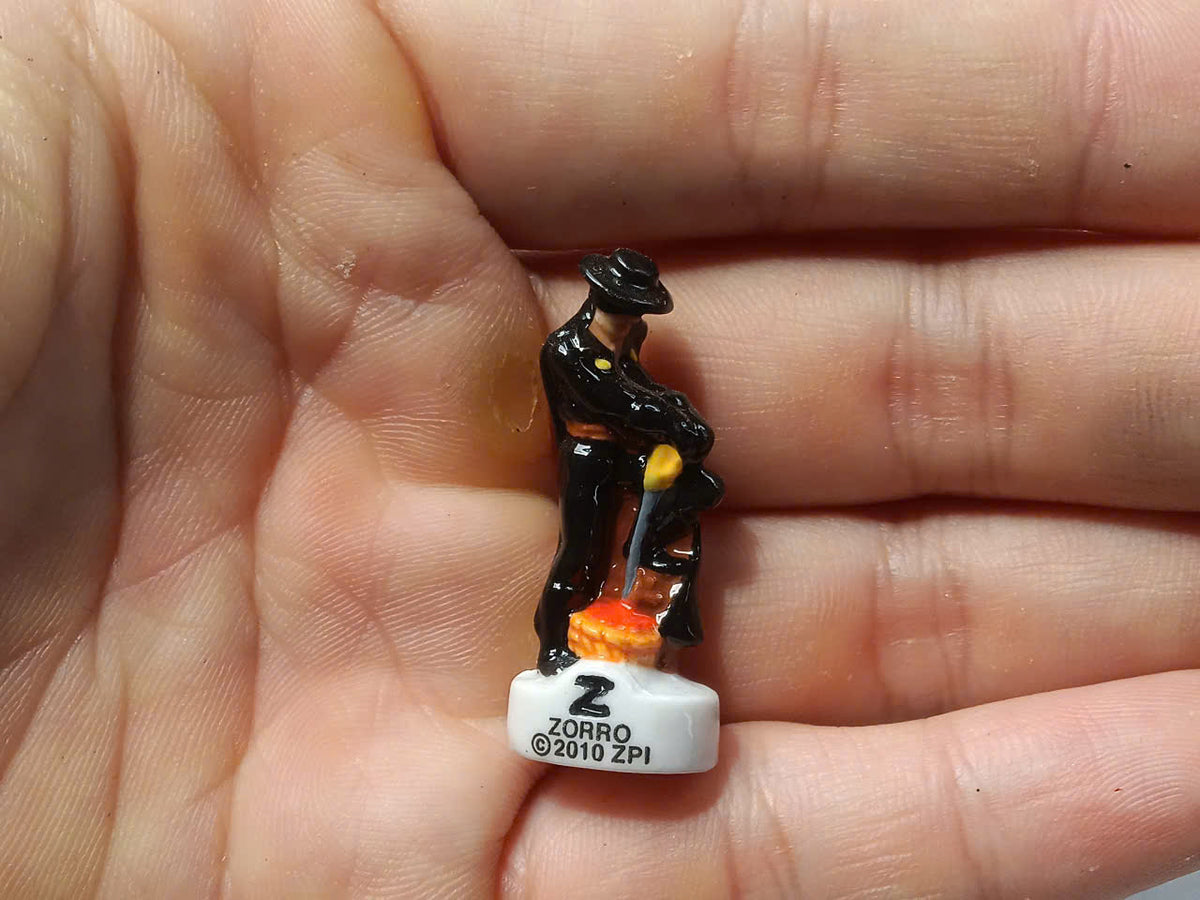Zorro Fève Set – Official Licensed Porcelain Miniatures ©ZPI (10 Pieces)