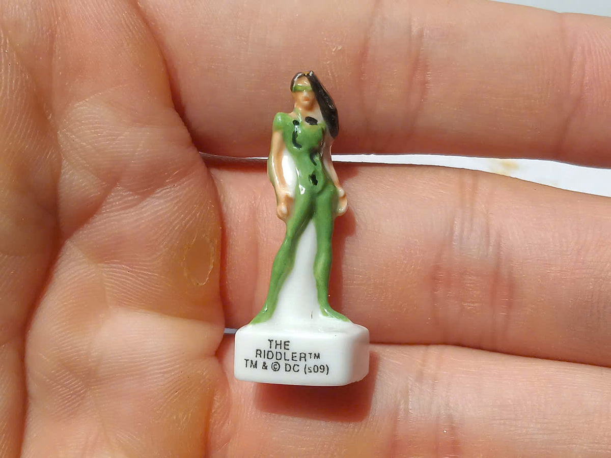 Batman DC Comics Porcelain Fève – Single Piece | Hand-Painted Superhero Collectible Figurine