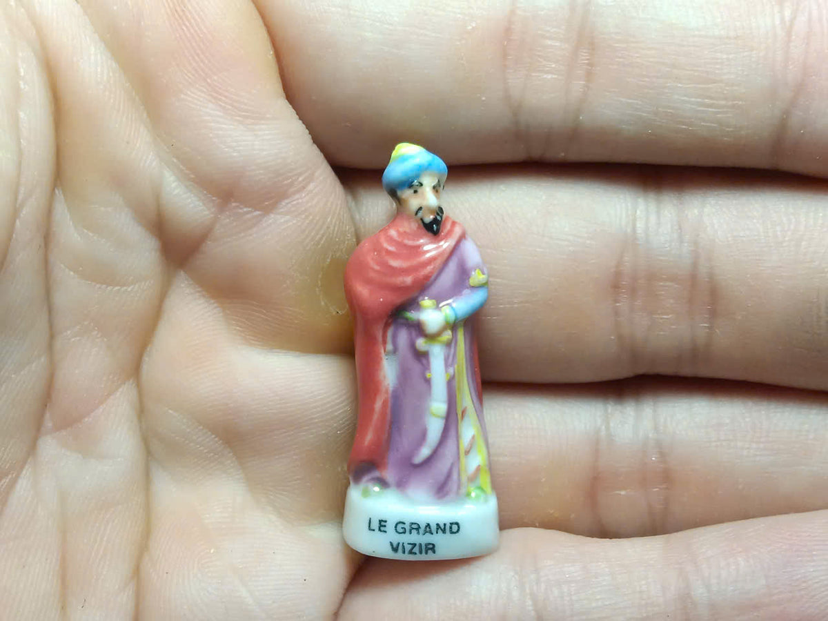 Royal Court & Carnival Porcelain Fève – Single Piece | Hand-Painted French Royalty Figurine