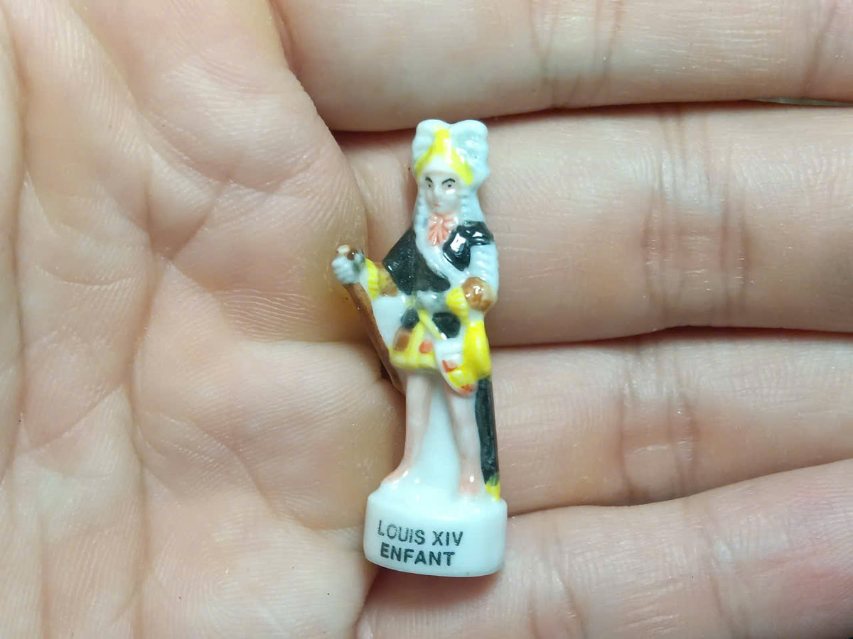 Royal Court & Carnival Porcelain Fève – Single Piece | Hand-Painted French Royalty Figurine