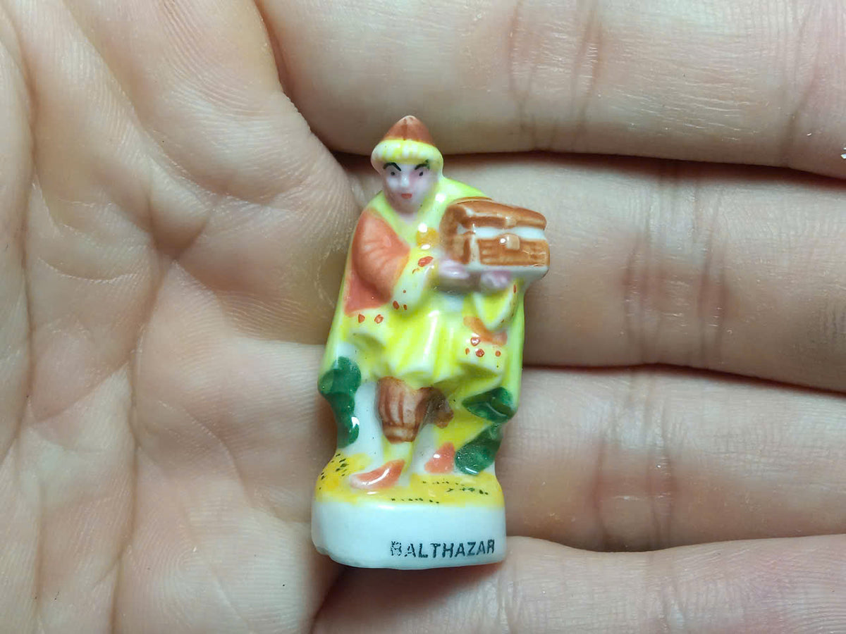 Royal Court & Carnival Porcelain Fève – Single Piece | Hand-Painted French Royalty Figurine