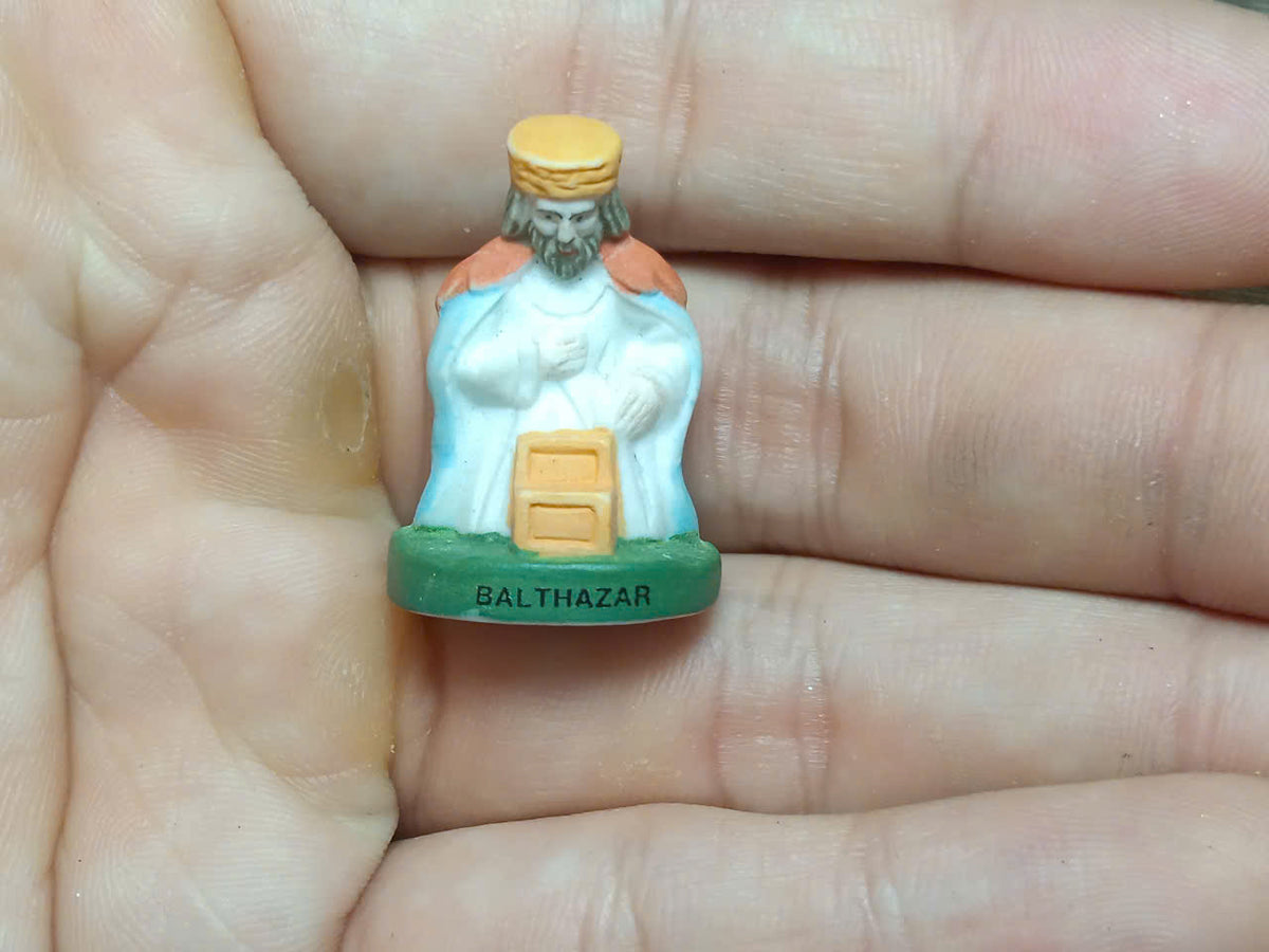 Legendary Heroes & Historical Figures Porcelain Fève – Single Piece | Hand-Painted Collectible Figurine
