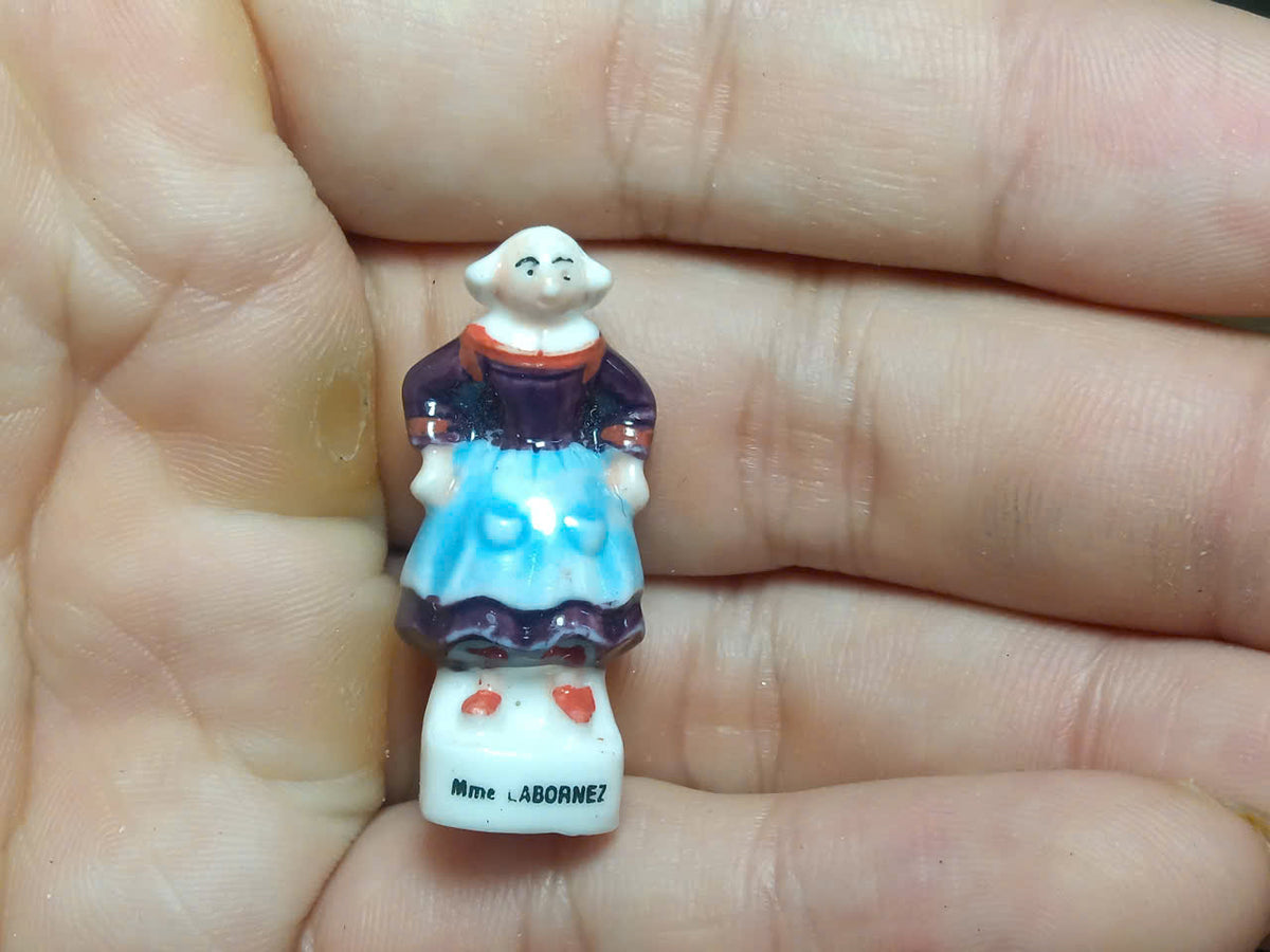Legendary Heroes & Historical Figures Porcelain Fève – Single Piece | Hand-Painted Collectible Figurine