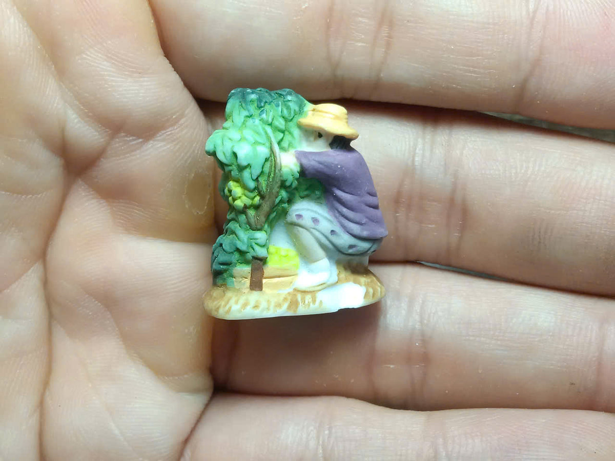 French Vendange Porcelain Fève – Single Piece | Hand-Painted Grape Harvest Figurine