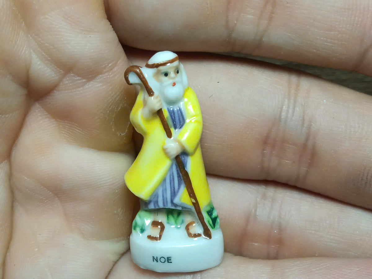 Oriental & Exotic Porcelain Fève – Single Piece | Hand-Painted Collectible Figurine