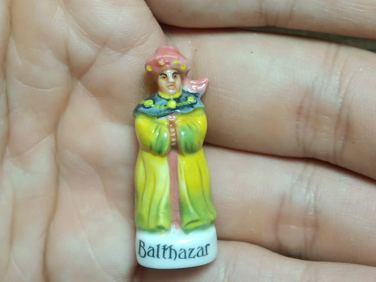 Oriental & Exotic Porcelain Fève – Single Piece | Hand-Painted Collectible Figurine