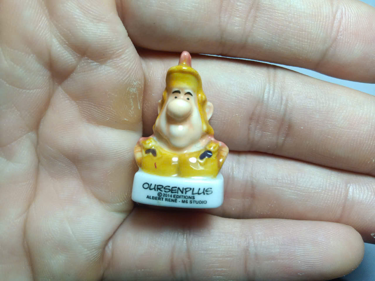 French Astérix & Friends Fève Set – Hand-Painted Porcelain Bust Miniatures (12 Pieces)