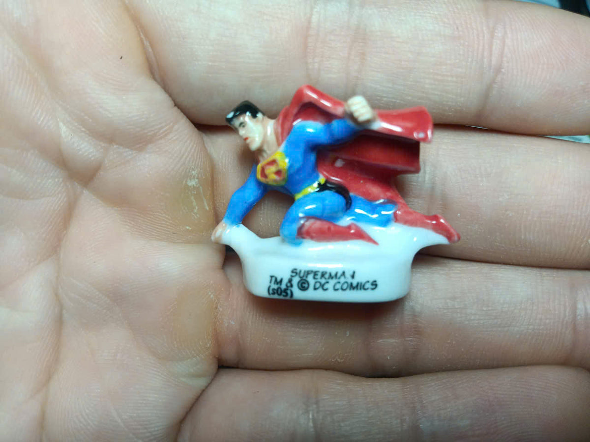 French DC Comics Superman & Friends Fève Set – Hand-Painted Porcelain Miniatures (8 Pieces)