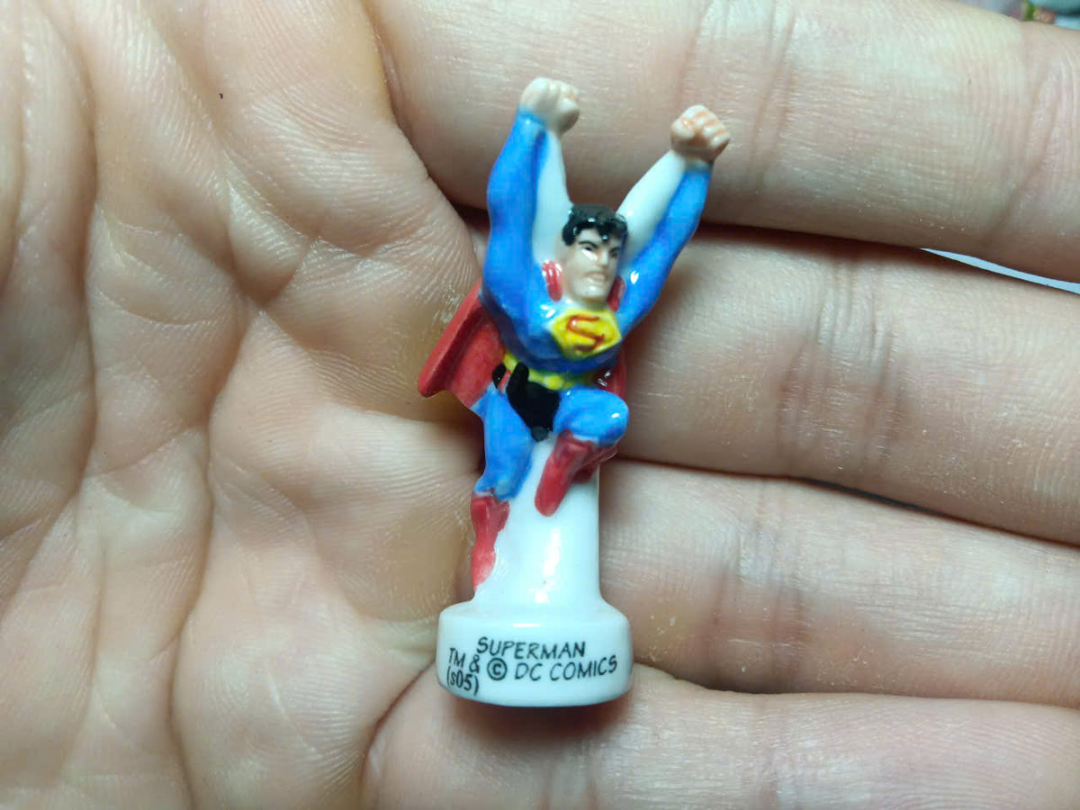 French DC Comics Superman & Friends Fève Set – Hand-Painted Porcelain Miniatures (8 Pieces)