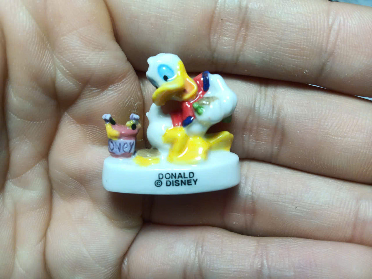 French Disney Donald & Daisy Duck Fève Set – 10 Pieces